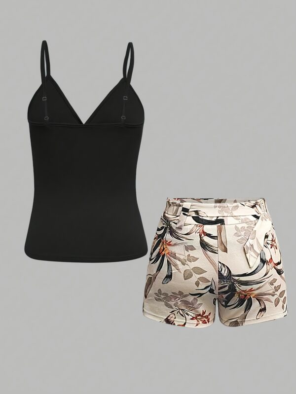 Conjunto Estiloso de Verão: Blusa de Alças e Shorts Slim com Cinto - Image 9